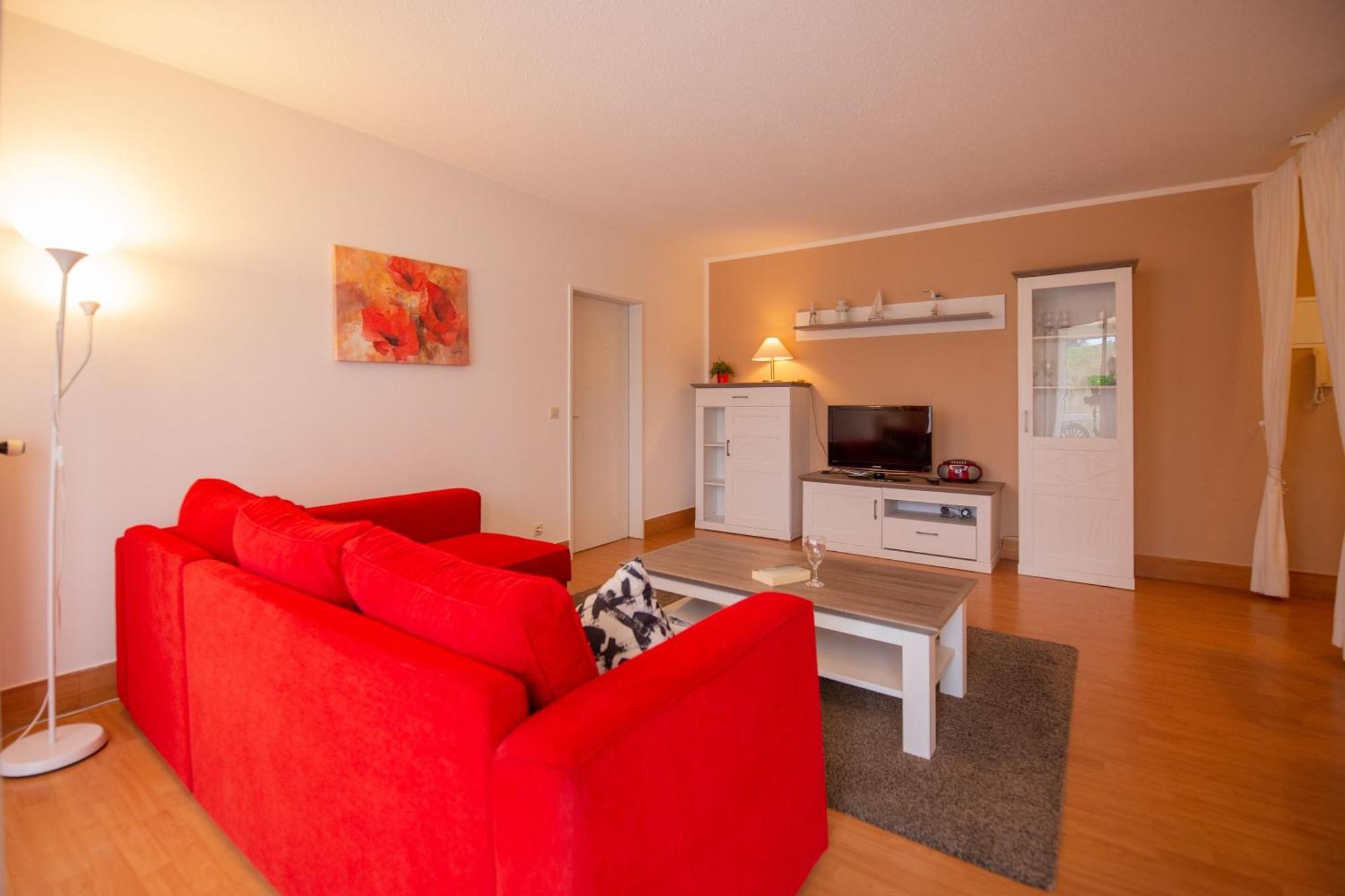 Ferienwohnung Sanddorn - Strandhaus Lobbe Exterior photo